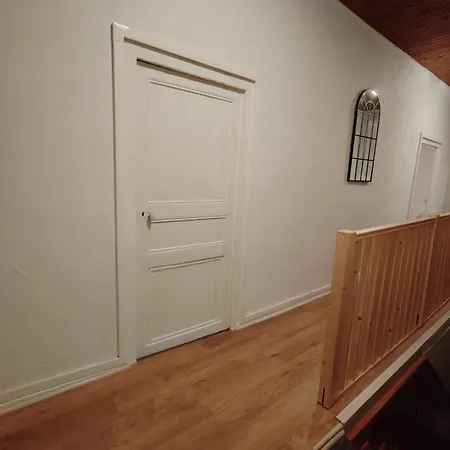 Grande Maison Au Calme, Campagne Et Nature 10 Pers Aubiat