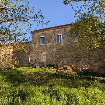 Grande Maison Au Calme, Campagne Et Nature 10 Pers Сasa de vacaciones