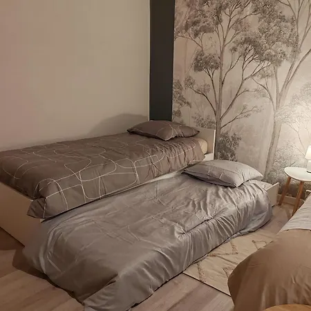 Holiday home Grande Maison Au Calme, Campagne Et Nature 10 Pers Aubiat