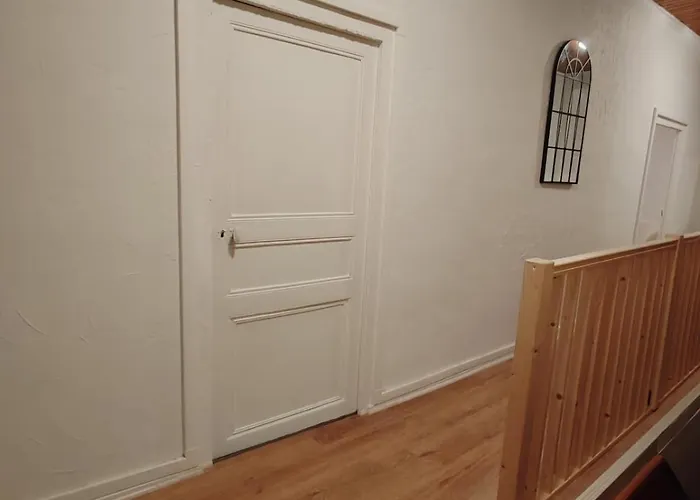 Grande Maison Au Calme, Campagne Et Nature 10 Pers Aubiat