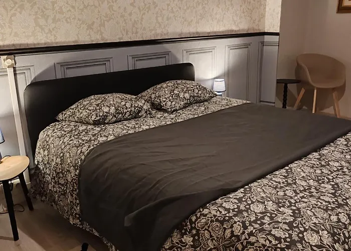 Grande Maison Au Calme, Campagne Et Nature 10 Pers Сasa de vacaciones Aubiat